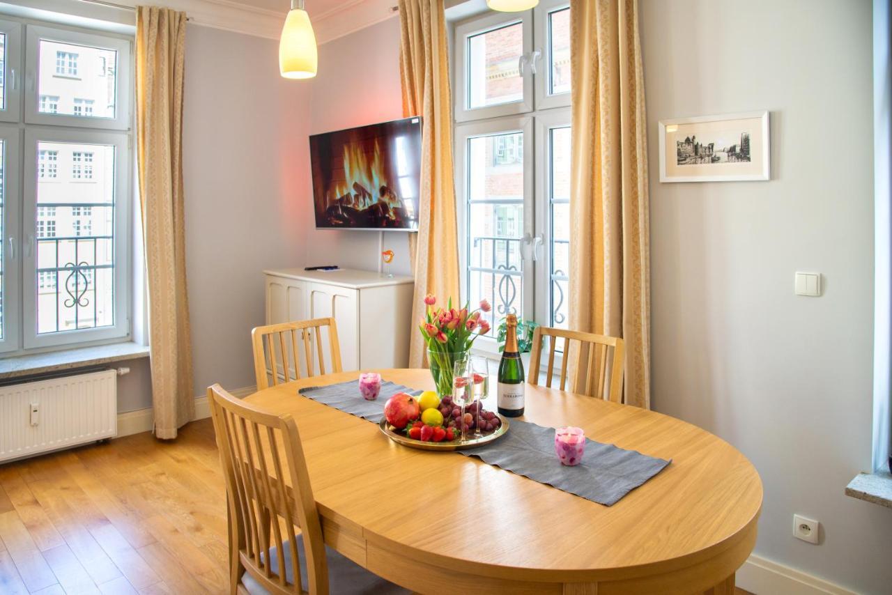 Maya'S Flats & Resorts - Staromiejski Apartments Gdansk Bagian luar foto